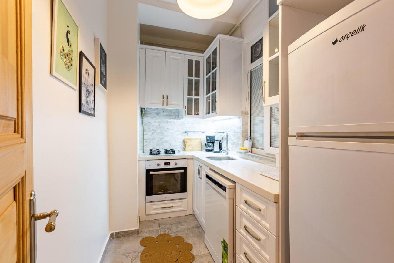 Exceptional Flat 1 Min To Metro & Galata Tower Apartment Истанбул Екстериор снимка